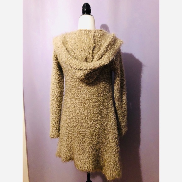 Anthropologie En Creme FUZZY HOODED CARDIGAN - Picture 6 of 9